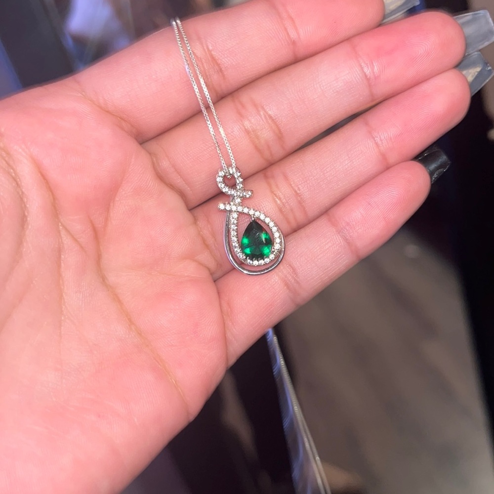 kay jewelers emerald birthstone necklace